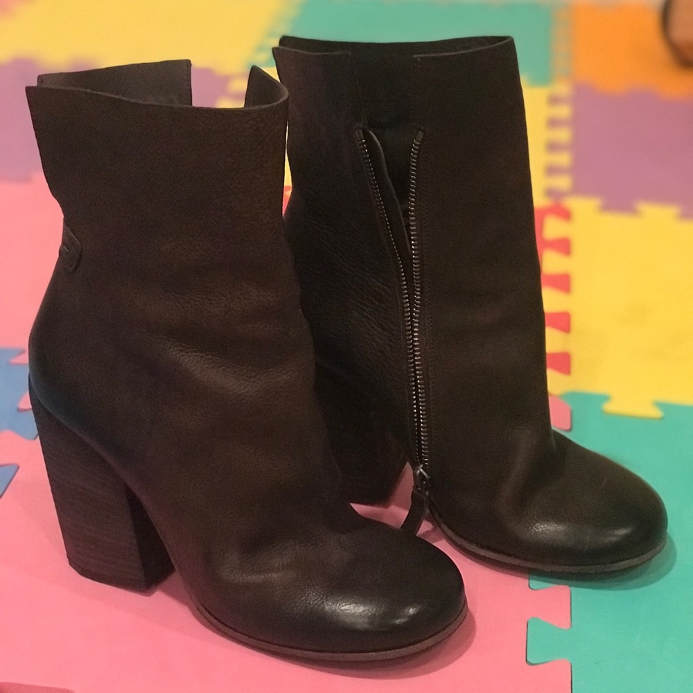 Marsell size 7 brown boots approx 4” heal